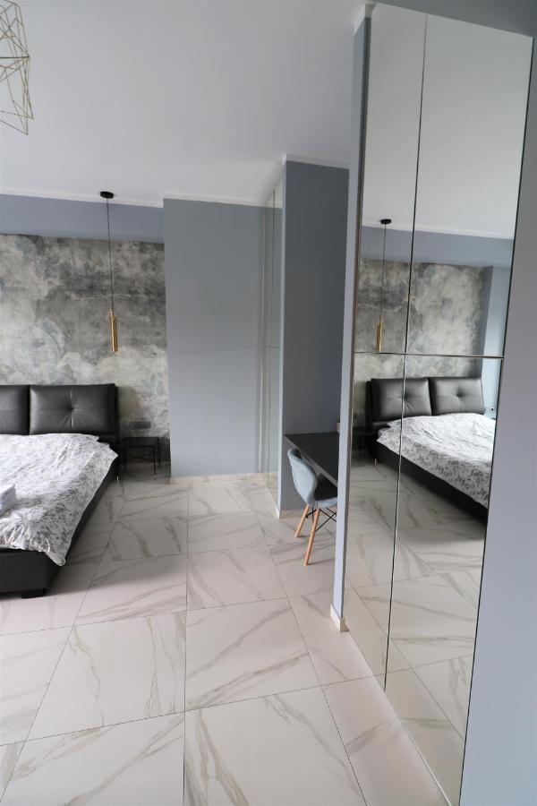 Deluxe Skyline Retreat Studio - Old Town Bucureşti Ngoại thất bức ảnh
